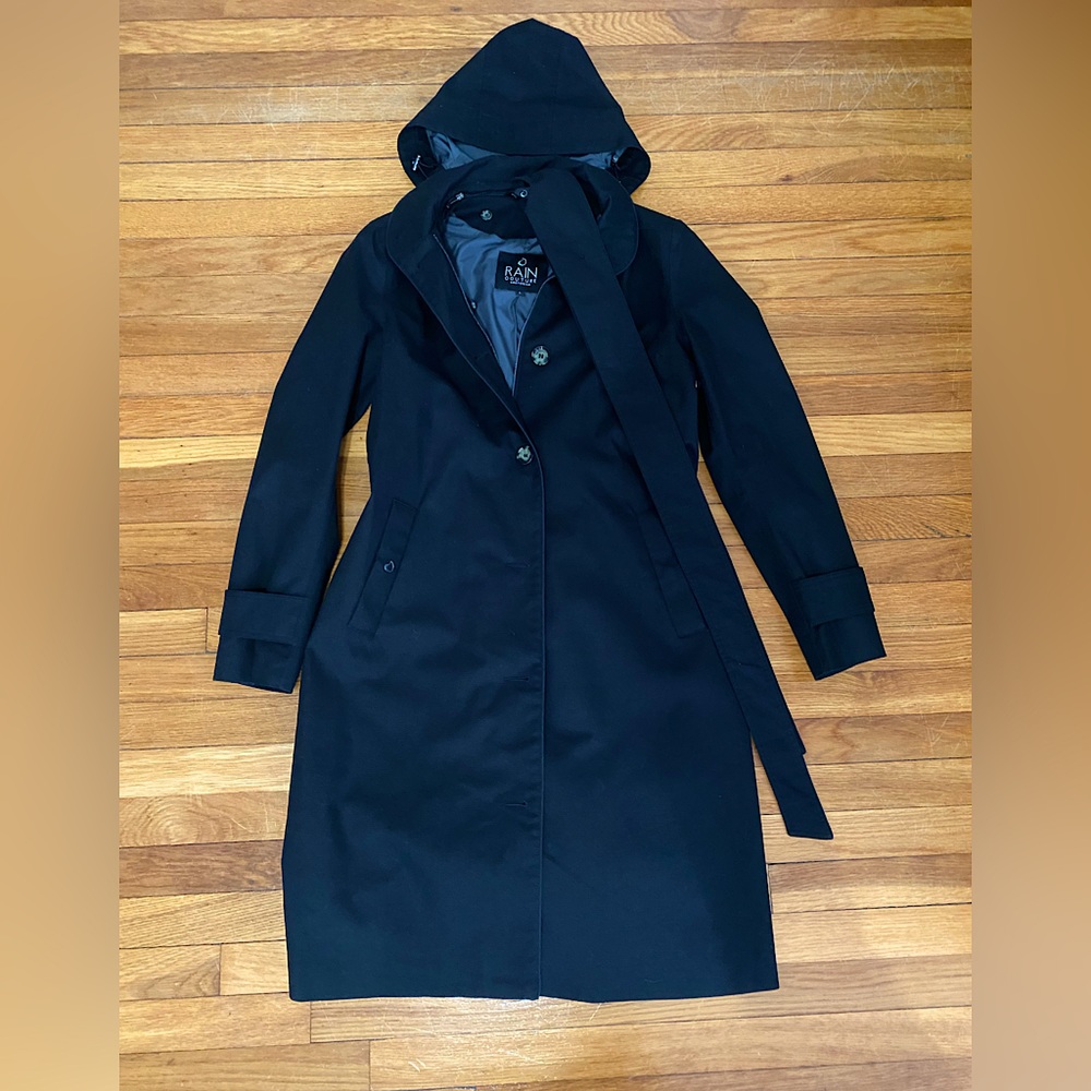 Rain Couture classic trenchcoat